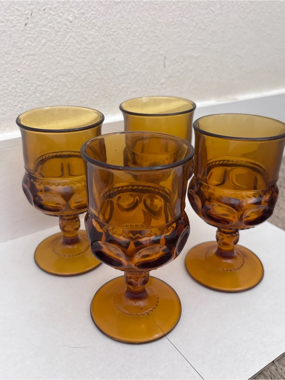 Vintage Amber Glass Goblet Set - 4-Piece Decorative Wine Glasses
